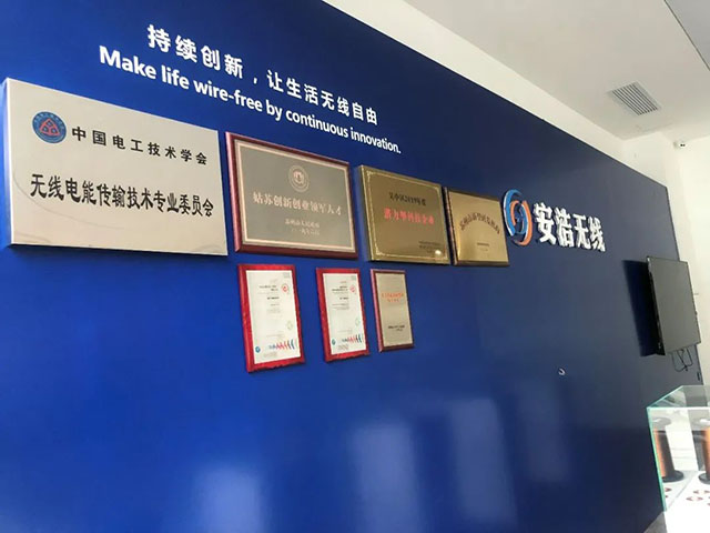 无码AV动漫精品一区二区免费