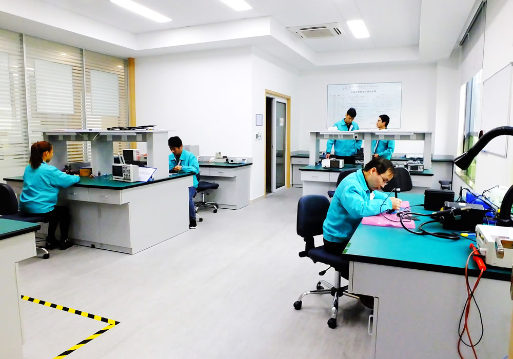 无码AV动漫精品一区二区免费